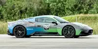 Maserati MC20 rast ohne Fahrer auf 318 km/h