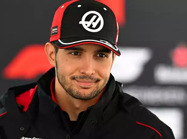 Esteban Ocon (Haas) beim Formel-1-Rennen in China 2025 Titel-Bild zur News: Esteban Ocon (Haas) beim Formel-1-Rennen in China 2025