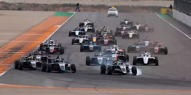 Formula-Winter-Series gastiert im spanischen Aragon -  Siege für Anurag und McLaughlin